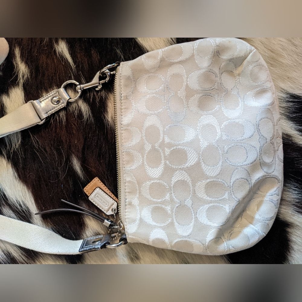 🤍 Coach bag🤍 - Picture 2 of 10